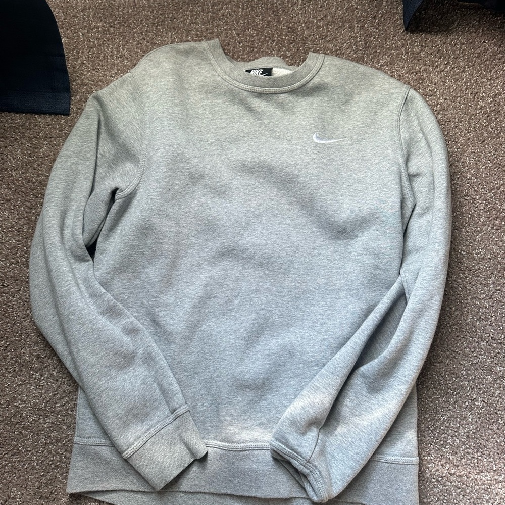 Nike crewneck